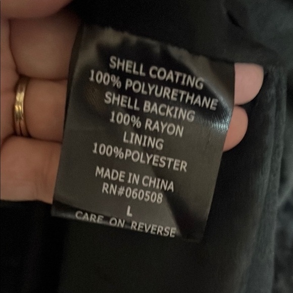 ❇️NWOT Angie Black Luxurious Faux Fur Vest - Stunning/ longer length Sz L - Picture 10 of 12